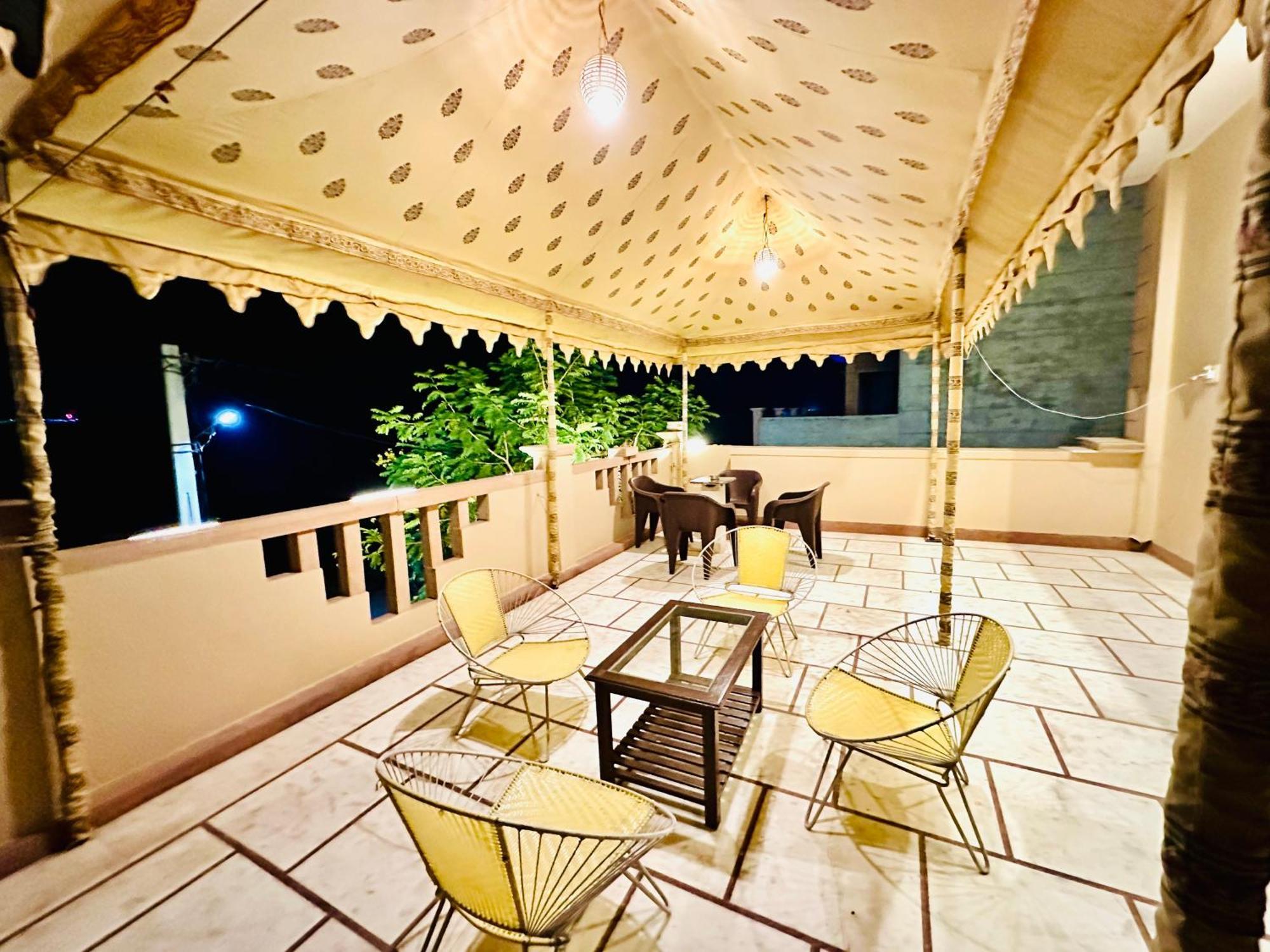 Anand Villa Holiday Home, 5Bhk Villa Τζοντχπούρ Εξωτερικό φωτογραφία